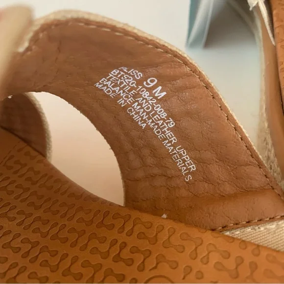 Baretraps Bliss Posture Plus Wedge Sandals Slides Women's red/cream Size US 9 M - Picture 6 of 9